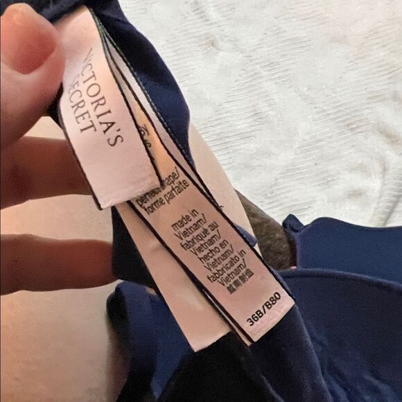 Victoria's Secret Midnight Blue Bra - Picture 3 of 3